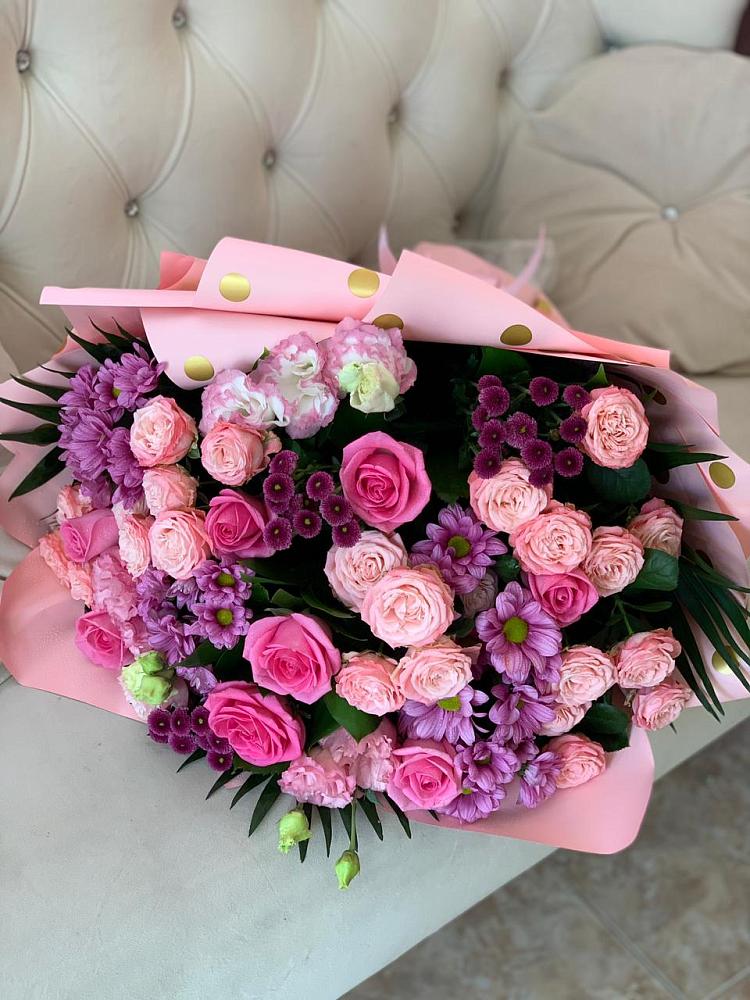 Букет цветов из: Хризантемы, Розы и Лизиантусы в Кулаково