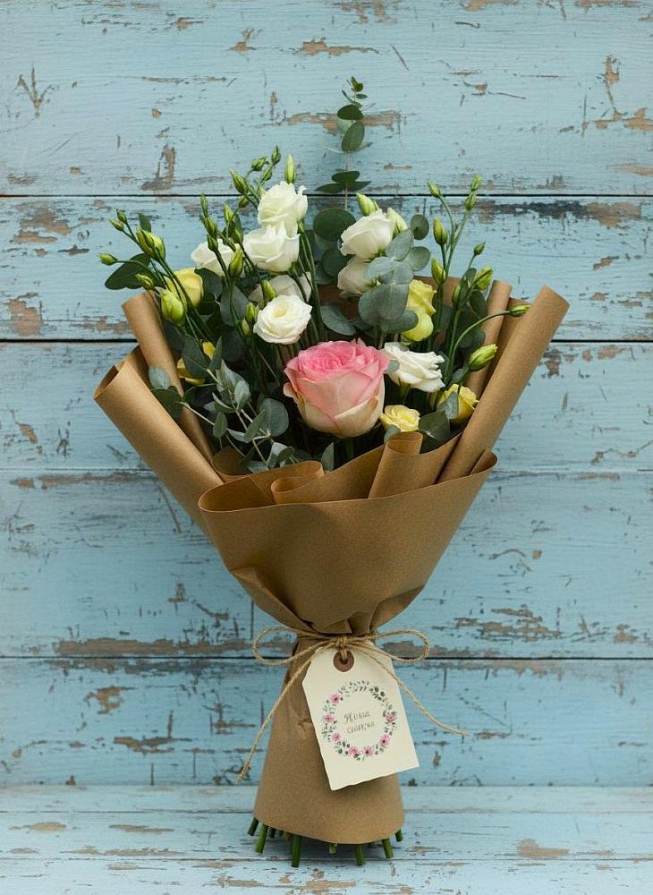 Букет цветов из: Розы и Лизиантусы в Кулаково