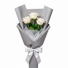 Букет 3 белые розы в Кулаково