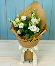 Букет цветов из:  Хризантемы и Лизиантусы в Кулаково