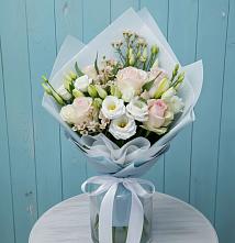 Букет цветов из:  Розы и Лизиантусы в Кулаково