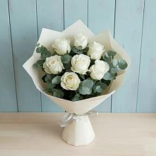 Букет Белые розы в Эвкалипте в Кулаково