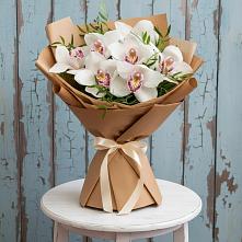 Букет цветов из:  Орхидеи и Розы в Кулаково